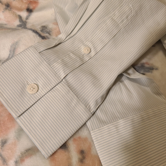 NWT Calvin Klein Blue Strip Button Up Shirt - Picture 3 of 10